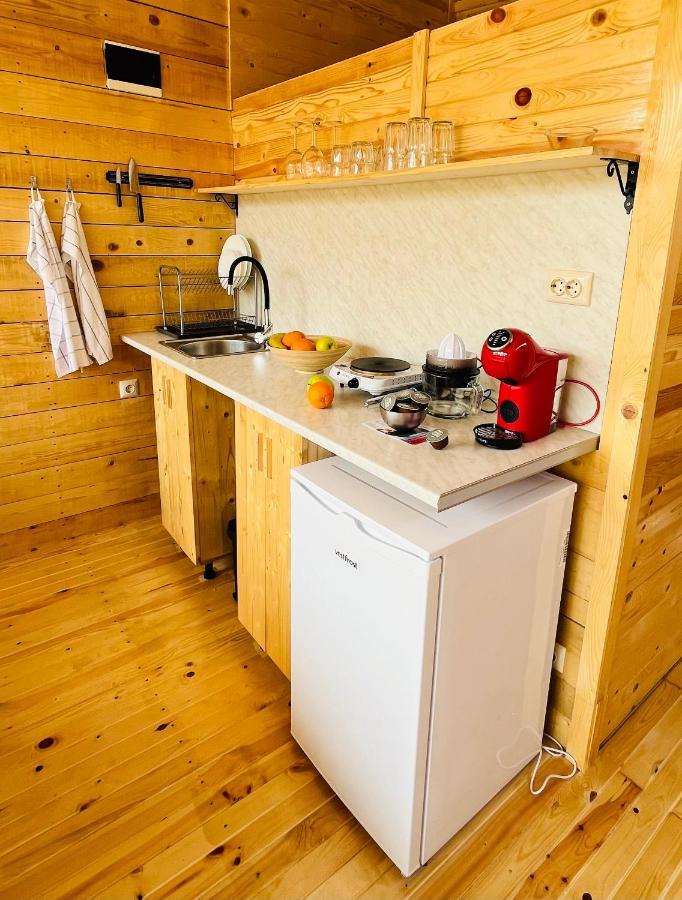 Cozyhut Бунгало Под Наем 切尔诺莫雷茨 外观 照片