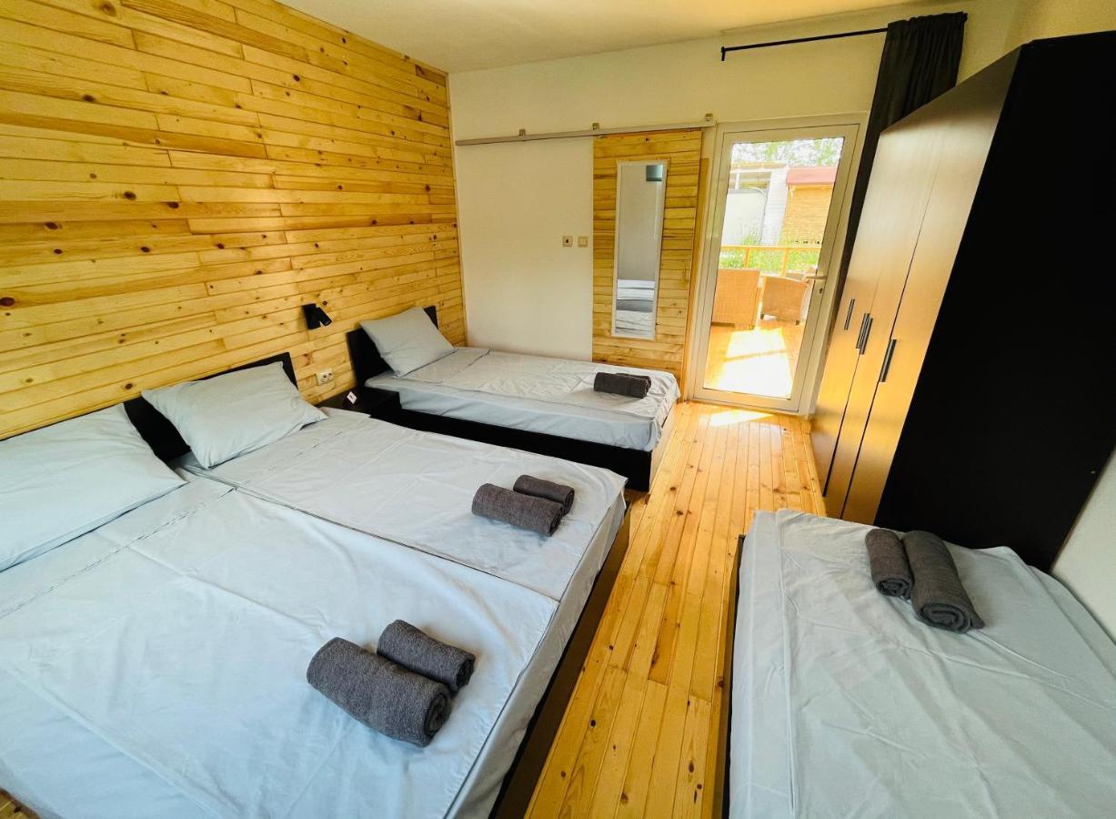 Cozyhut Бунгало Под Наем 切尔诺莫雷茨 外观 照片